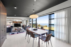 The Outlook on Mount Louis - 1 Bedroom - Stunning Views